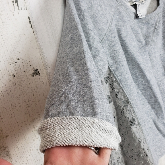 American rag gray cropped sweater size medium - Picture 5 of 6